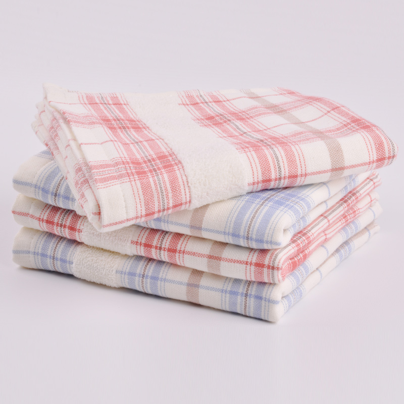 Ręcznie tkany ręcznik z barwionej przędzy